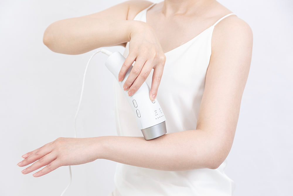 INGRACE　Photo Beauty Epilator（イングレイス 光美容器）　MBE101A-K　ブラック